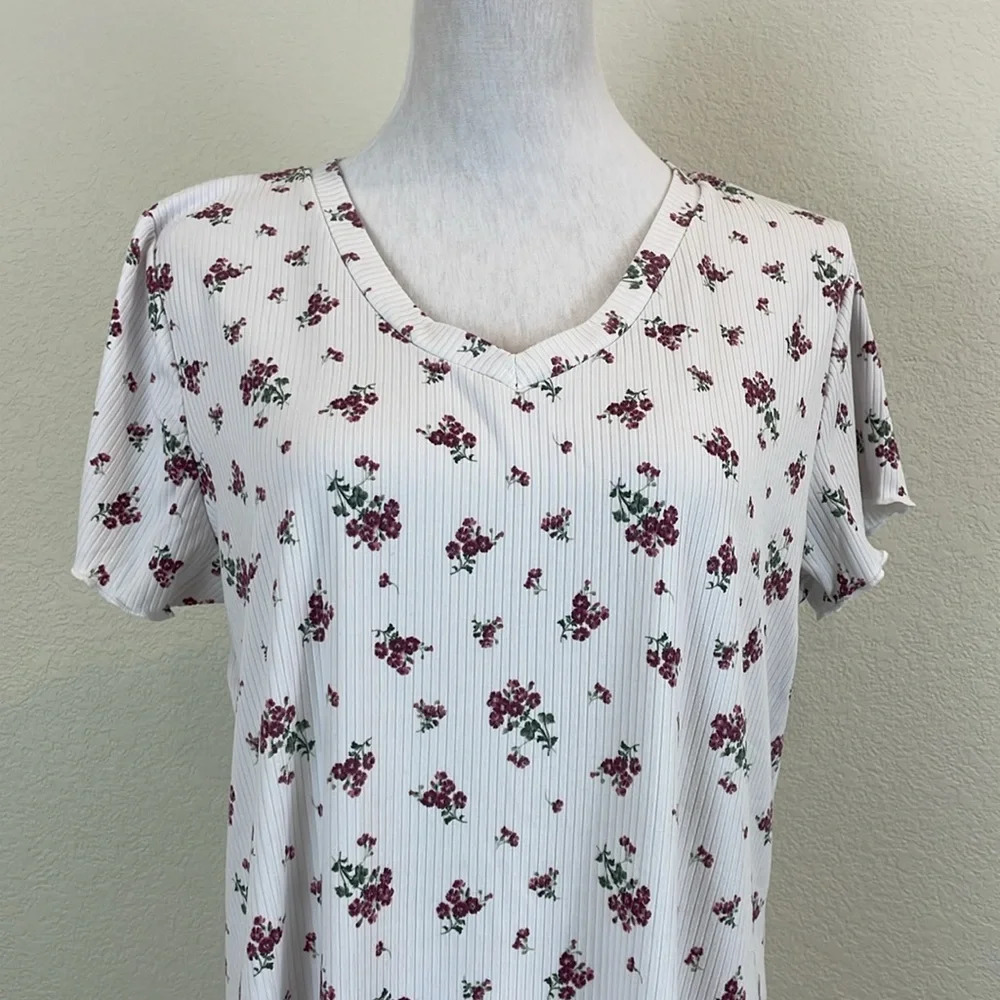 Laura Ashley purple white floral nightgown size large - Picture 2 of 10